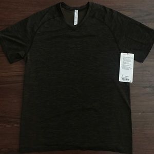 Brand new Lululemon shirt